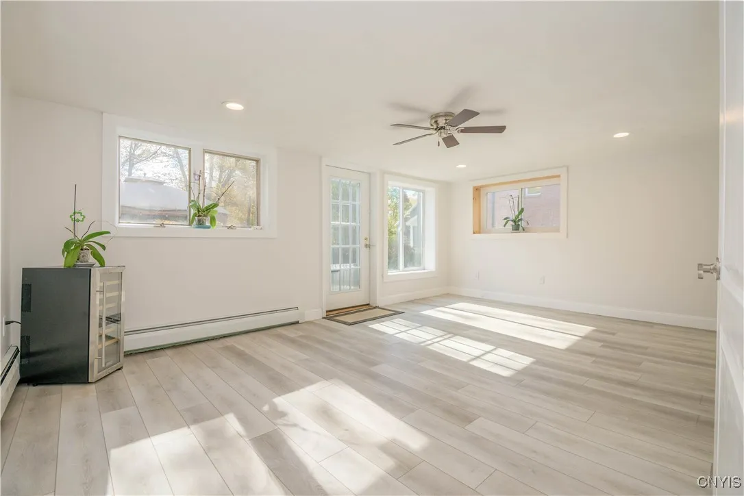 68 Onondaga Street, Skaneateles, New York 13152, Skaneateles, New York 13152, 2 Bedrooms Bedrooms, 8 Rooms Rooms,2 BathroomsBathrooms,Residential Lease,For Rent,68 Onondaga Street, Skaneateles, New York 13152,0,S1649989