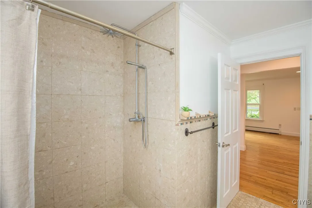 68 Onondaga Street, Skaneateles, New York 13152, Skaneateles, New York 13152, 2 Bedrooms Bedrooms, 8 Rooms Rooms,2 BathroomsBathrooms,Residential Lease,For Rent,68 Onondaga Street, Skaneateles, New York 13152,0,S1649989