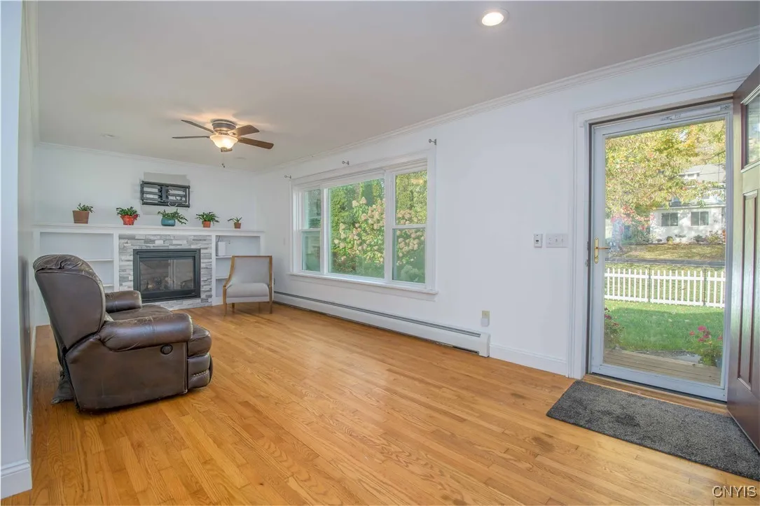 68 Onondaga Street, Skaneateles, New York 13152, Skaneateles, New York 13152, 2 Bedrooms Bedrooms, 8 Rooms Rooms,2 BathroomsBathrooms,Residential Lease,For Rent,68 Onondaga Street, Skaneateles, New York 13152,0,S1649989