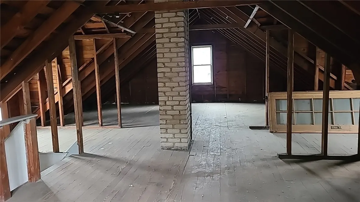 43 Navarre Road, Rochester, New York 14621, Rochester, New York 14621, 4 Bedrooms Bedrooms, 6 Rooms Rooms,1 BathroomBathrooms,Residential,For Sale,43 Navarre Road, Rochester, New York 14621,0,R1649998