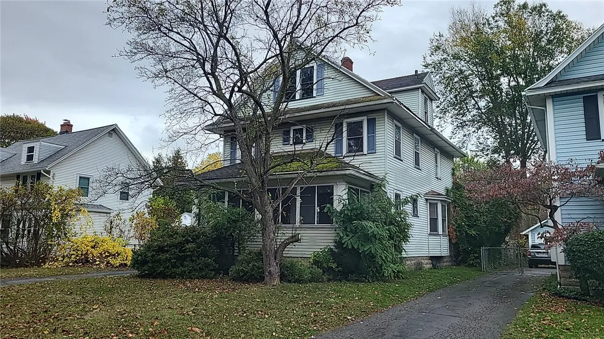 43 Navarre Road, Rochester, New York 14621, Rochester, New York 14621, 4 Bedrooms Bedrooms, 6 Rooms Rooms,1 BathroomBathrooms,Residential,For Sale,43 Navarre Road, Rochester, New York 14621,0,R1649998