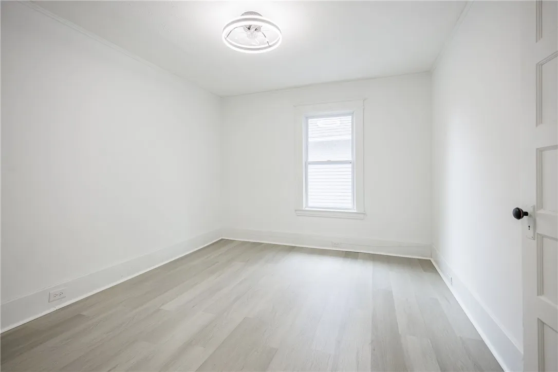 35 Lawton Street, Rochester, New York 14607, Rochester, New York 14607, 3 Bedrooms Bedrooms, 8 Rooms Rooms,1 BathroomBathrooms,Residential Lease,For Rent,35 Lawton Street, Rochester, New York 14607,0,R1649497