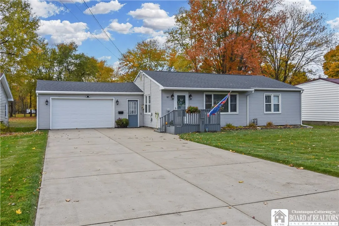 Plenty of parking in double driveway