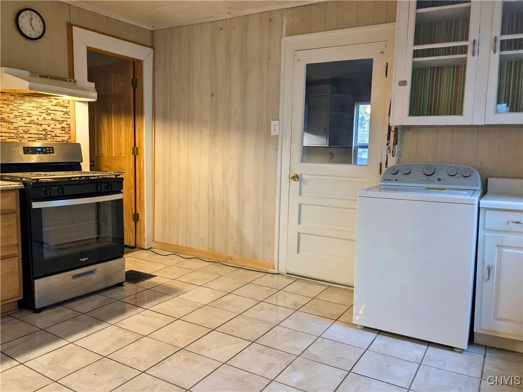 121 Loomis Street, Little Falls City, New York 133, Little Falls City, New York 13365, 2 Bedrooms Bedrooms, 8 Rooms Rooms,2 BathroomsBathrooms,Residential,For Sale,121 Loomis Street, Little Falls City, New York 133,0,S1649494