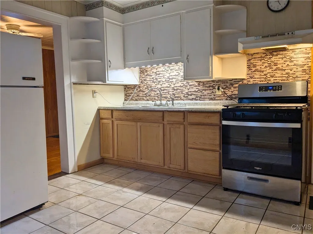 Kitchen with new stove