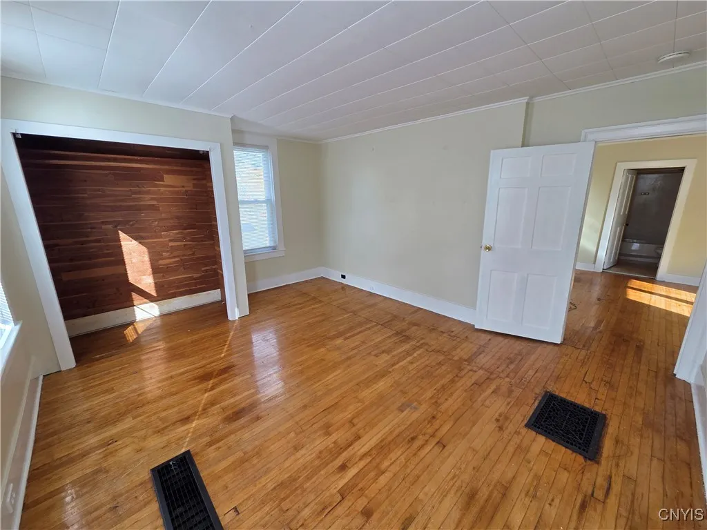 1011 Gotham Street, Watertown City, New York 13601, Watertown City, New York 13601, 7 Bedrooms Bedrooms, ,3 BathroomsBathrooms,Residential,For Sale,1011 Gotham Street, Watertown City, New York 13601,0,S1650017