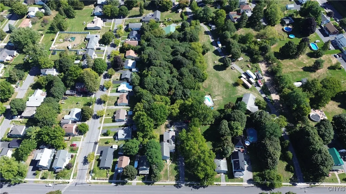 1011 Gotham Street, Watertown City, New York 13601, Watertown City, New York 13601, 7 Bedrooms Bedrooms, ,3 BathroomsBathrooms,Residential,For Sale,1011 Gotham Street, Watertown City, New York 13601,0,S1650017