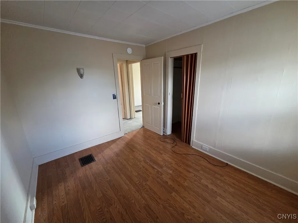 1011 Gotham Street, Watertown City, New York 13601, Watertown City, New York 13601, 7 Bedrooms Bedrooms, ,3 BathroomsBathrooms,Residential,For Sale,1011 Gotham Street, Watertown City, New York 13601,0,S1650017