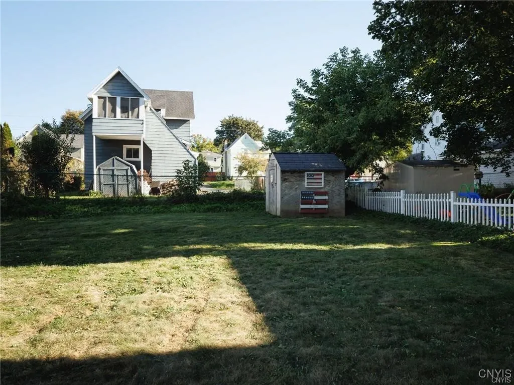 435 South Hamilton Street, Watertown City, New Yor, Watertown City, New York 13601, 3 Bedrooms Bedrooms, 9 Rooms Rooms,1 BathroomBathrooms,Residential Lease,For Rent,435 South Hamilton Street, Watertown City, New Yor,0,S1650023