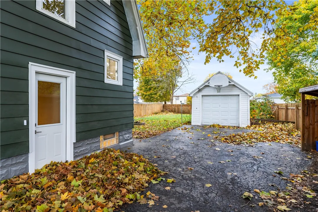 68 Elder Street, Gates, New York 14606, Gates, New York 14606, 3 Bedrooms Bedrooms, 6 Rooms Rooms,1 BathroomBathrooms,Residential,For Sale,68 Elder Street, Gates, New York 14606,0,R1650027