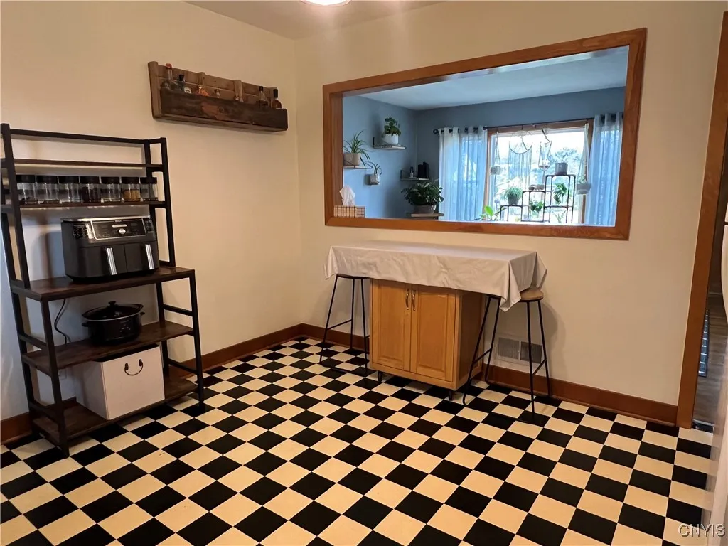 210 Clinton Avenue, Cortland, New York 13045, Cortland, New York 13045, 3 Bedrooms Bedrooms, 5 Rooms Rooms,1 BathroomBathrooms,Residential,For Sale,210 Clinton Avenue, Cortland, New York 13045,0,S1649980