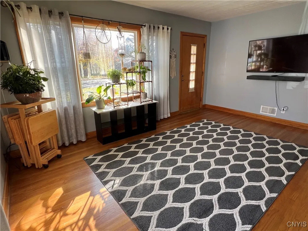 210 Clinton Avenue, Cortland, New York 13045, Cortland, New York 13045, 3 Bedrooms Bedrooms, 5 Rooms Rooms,1 BathroomBathrooms,Residential,For Sale,210 Clinton Avenue, Cortland, New York 13045,0,S1649980