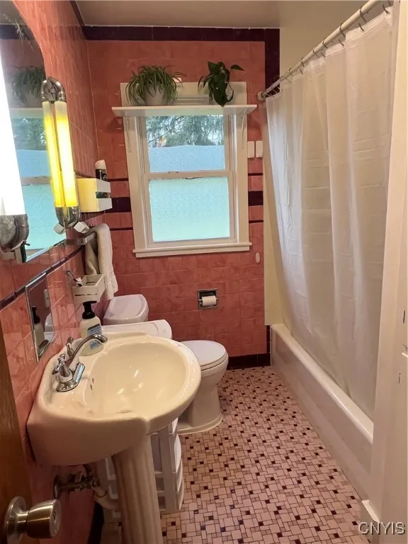 210 Clinton Avenue, Cortland, New York 13045, Cortland, New York 13045, 3 Bedrooms Bedrooms, 5 Rooms Rooms,1 BathroomBathrooms,Residential,For Sale,210 Clinton Avenue, Cortland, New York 13045,0,S1649980