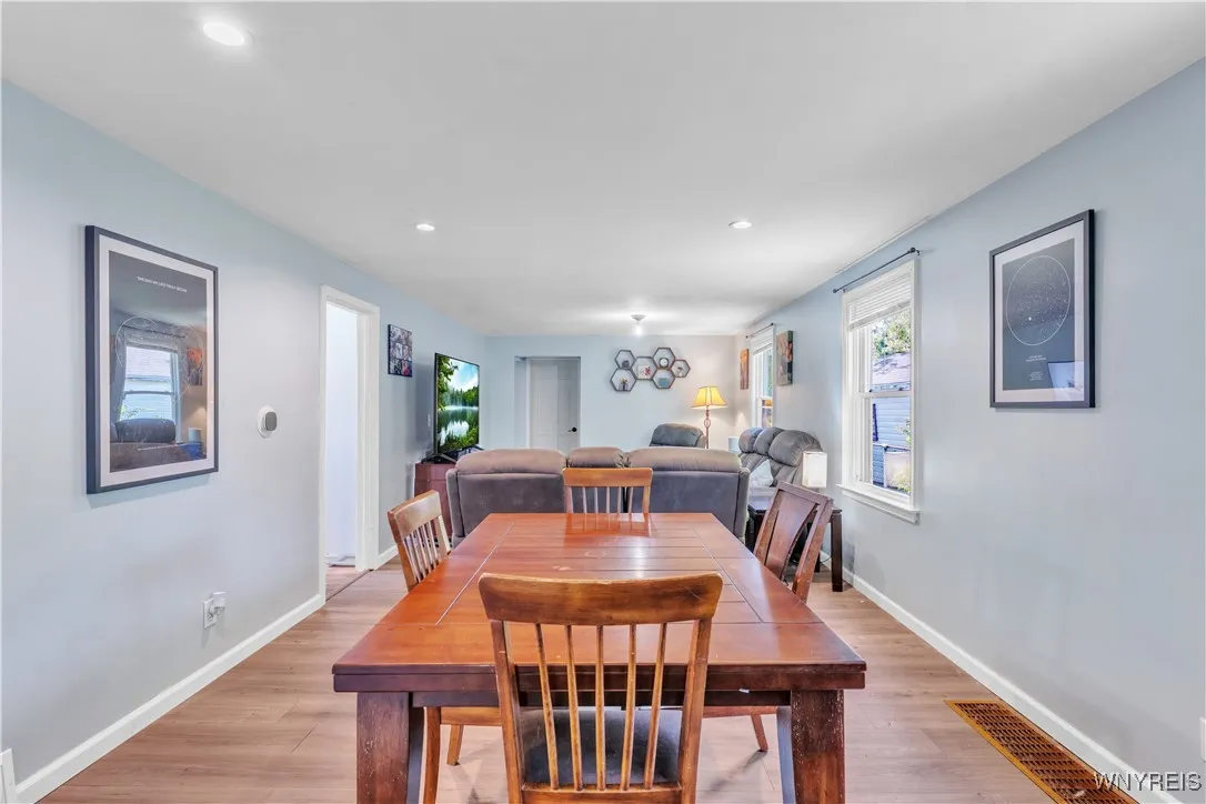 484 81st Street, Niagara Falls, New York 14304, Niagara Falls, New York 14304, 3 Bedrooms Bedrooms, 7 Rooms Rooms,1 BathroomBathrooms,Residential,For Sale,484 81st Street, Niagara Falls, New York 14304,0,B1650031