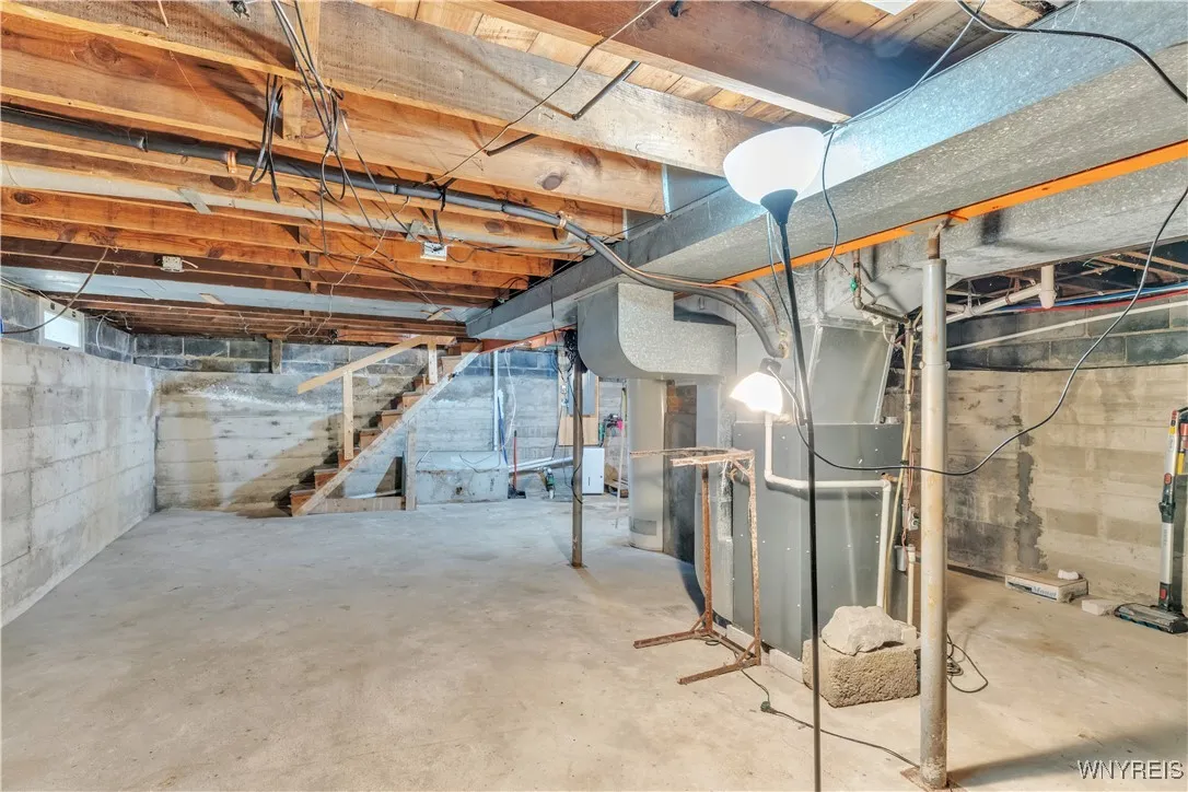 484 81st Street, Niagara Falls, New York 14304, Niagara Falls, New York 14304, 3 Bedrooms Bedrooms, 7 Rooms Rooms,1 BathroomBathrooms,Residential,For Sale,484 81st Street, Niagara Falls, New York 14304,0,B1650031