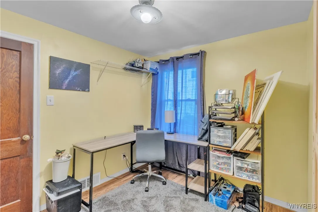 484 81st Street, Niagara Falls, New York 14304, Niagara Falls, New York 14304, 3 Bedrooms Bedrooms, 7 Rooms Rooms,1 BathroomBathrooms,Residential,For Sale,484 81st Street, Niagara Falls, New York 14304,0,B1650031