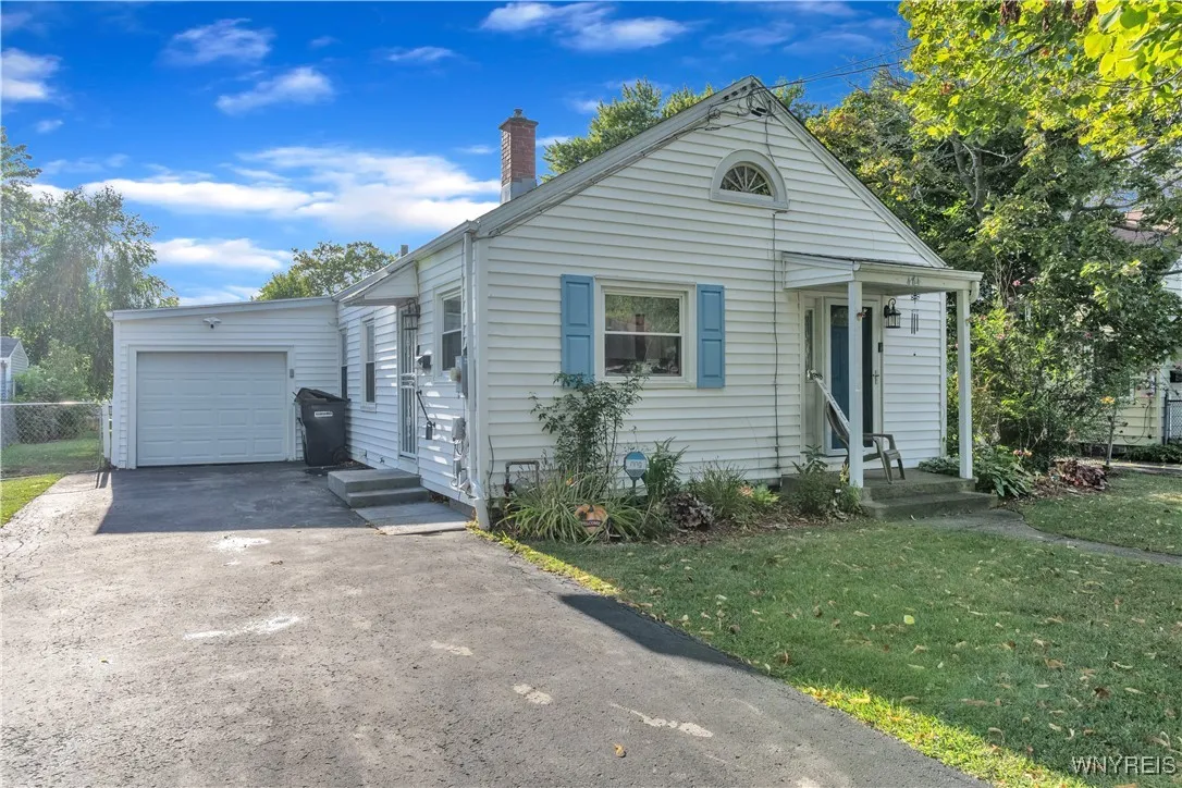 484 81st Street, Niagara Falls, New York 14304, Niagara Falls, New York 14304, 3 Bedrooms Bedrooms, 7 Rooms Rooms,1 BathroomBathrooms,Residential,For Sale,484 81st Street, Niagara Falls, New York 14304,0,B1650031
