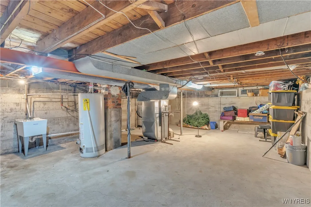 484 81st Street, Niagara Falls, New York 14304, Niagara Falls, New York 14304, 3 Bedrooms Bedrooms, 7 Rooms Rooms,1 BathroomBathrooms,Residential,For Sale,484 81st Street, Niagara Falls, New York 14304,0,B1650031