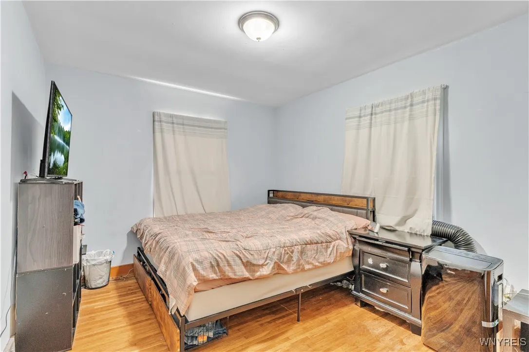 484 81st Street, Niagara Falls, New York 14304, Niagara Falls, New York 14304, 3 Bedrooms Bedrooms, 7 Rooms Rooms,1 BathroomBathrooms,Residential,For Sale,484 81st Street, Niagara Falls, New York 14304,0,B1650031