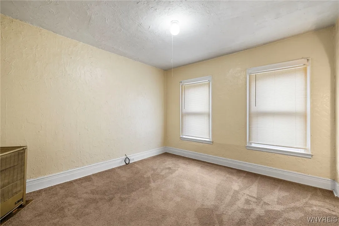 469 Emslie Street, Buffalo, New York 14212, Buffalo, New York 14212, 6 Bedrooms Bedrooms, ,2 BathroomsBathrooms,Residential,For Sale,469 Emslie Street, Buffalo, New York 14212,0,B1650032