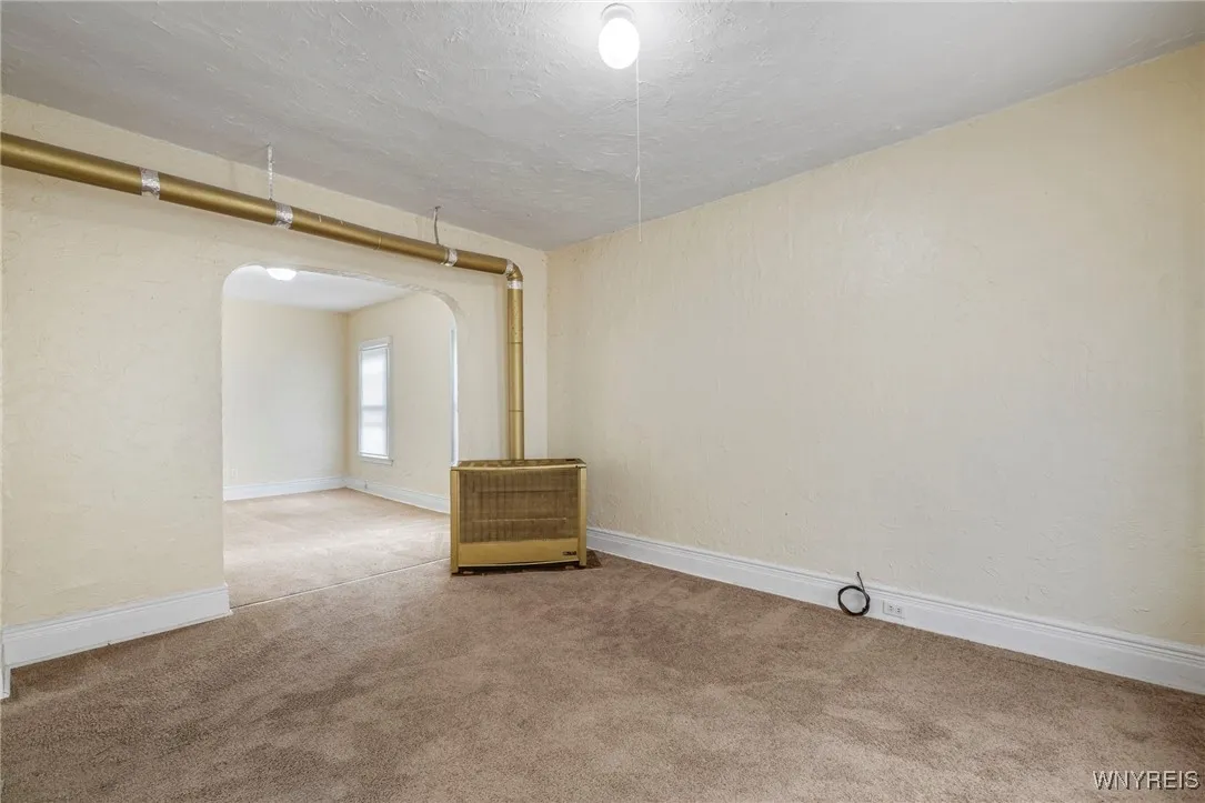 469 Emslie Street, Buffalo, New York 14212, Buffalo, New York 14212, 6 Bedrooms Bedrooms, ,2 BathroomsBathrooms,Residential,For Sale,469 Emslie Street, Buffalo, New York 14212,0,B1650032