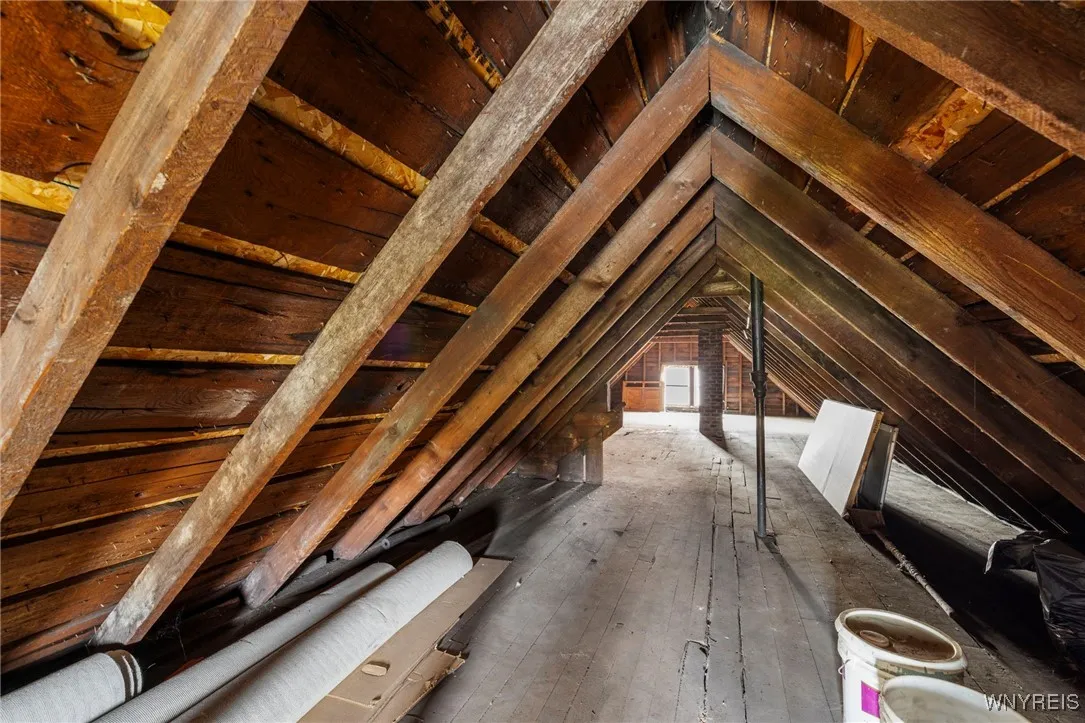 469 Emslie Street, Buffalo, New York 14212, Buffalo, New York 14212, 6 Bedrooms Bedrooms, ,2 BathroomsBathrooms,Residential,For Sale,469 Emslie Street, Buffalo, New York 14212,0,B1650032