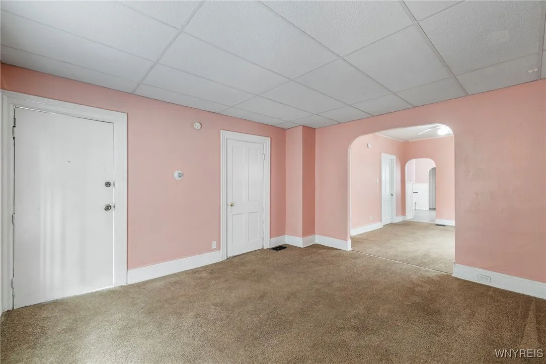 469 Emslie Street, Buffalo, New York 14212, Buffalo, New York 14212, 6 Bedrooms Bedrooms, ,2 BathroomsBathrooms,Residential,For Sale,469 Emslie Street, Buffalo, New York 14212,0,B1650032