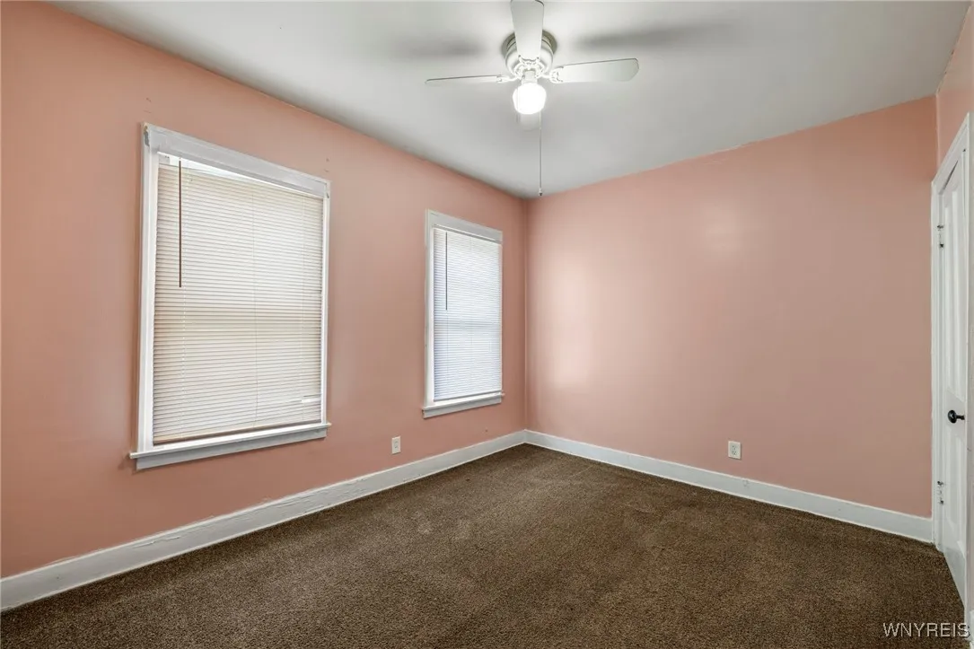 469 Emslie Street, Buffalo, New York 14212, Buffalo, New York 14212, 6 Bedrooms Bedrooms, ,2 BathroomsBathrooms,Residential,For Sale,469 Emslie Street, Buffalo, New York 14212,0,B1650032