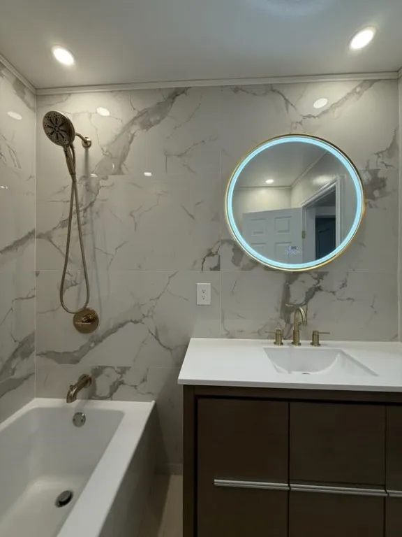 156 Melville Street, Rochester, New York 14609, Rochester, New York 14609, 4 Bedrooms Bedrooms, 7 Rooms Rooms,2 BathroomsBathrooms,Residential,For Sale,156 Melville Street, Rochester, New York 14609,0,R1649893