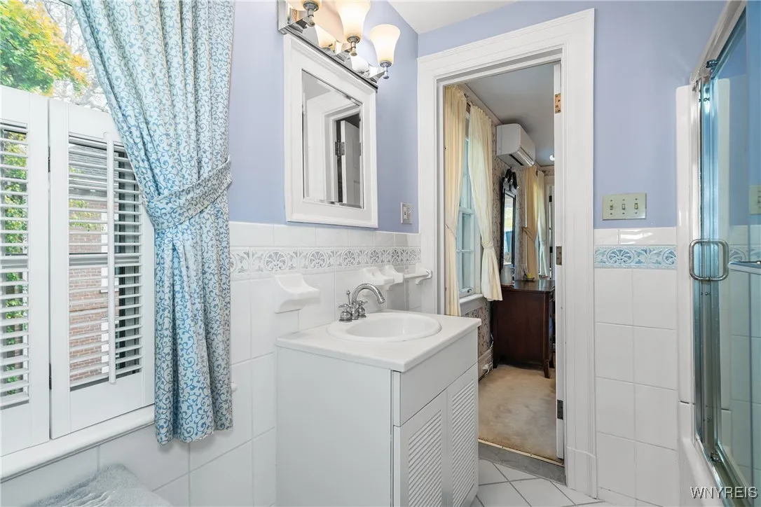 80 Cleveland Ave Avenue, Buffalo, New York 14222, Buffalo, New York 14222, 4 Bedrooms Bedrooms, 14 Rooms Rooms,3 BathroomsBathrooms,Residential,For Sale,80 Cleveland Ave Avenue, Buffalo, New York 14222,0,B1649536