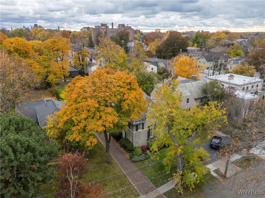 80 Cleveland Ave Avenue, Buffalo, New York 14222, Buffalo, New York 14222, 4 Bedrooms Bedrooms, 14 Rooms Rooms,3 BathroomsBathrooms,Residential,For Sale,80 Cleveland Ave Avenue, Buffalo, New York 14222,0,B1649536