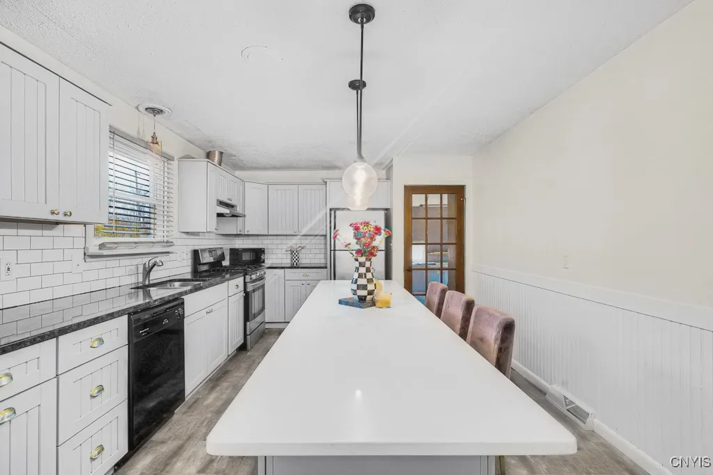 2213 Pinnacle Drive, Utica, New York 13501, Utica, New York 13501, 2 Bedrooms Bedrooms, 6 Rooms Rooms,1 BathroomBathrooms,Residential,For Sale,2213 Pinnacle Drive, Utica, New York 13501,0,S1645937