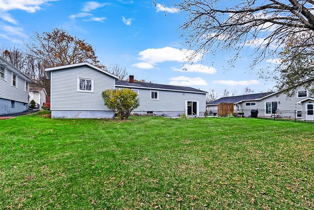 2213 Pinnacle Drive, Utica, New York 13501, Utica, New York 13501, 2 Bedrooms Bedrooms, 6 Rooms Rooms,1 BathroomBathrooms,Residential,For Sale,2213 Pinnacle Drive, Utica, New York 13501,0,S1645937