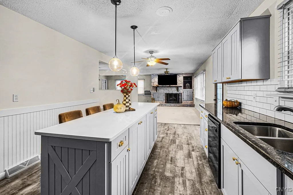 2213 Pinnacle Drive, Utica, New York 13501, Utica, New York 13501, 2 Bedrooms Bedrooms, 6 Rooms Rooms,1 BathroomBathrooms,Residential,For Sale,2213 Pinnacle Drive, Utica, New York 13501,0,S1645937