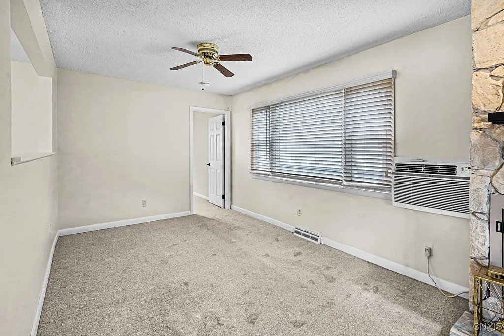 2213 Pinnacle Drive, Utica, New York 13501, Utica, New York 13501, 2 Bedrooms Bedrooms, 6 Rooms Rooms,1 BathroomBathrooms,Residential,For Sale,2213 Pinnacle Drive, Utica, New York 13501,0,S1645937