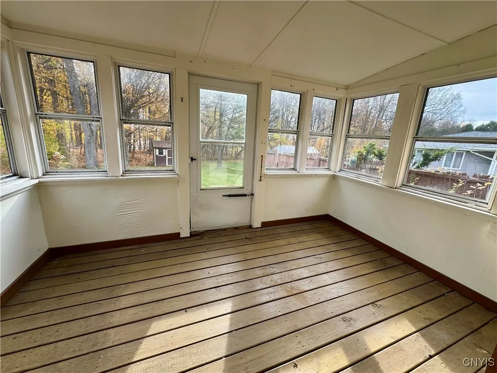 18 Cedarbrook Crescent, Whitestown, New York 13492, Whitestown, New York 13492, 3 Bedrooms Bedrooms, 6 Rooms Rooms,1 BathroomBathrooms,Residential,For Sale,18 Cedarbrook Crescent, Whitestown, New York 13492,0,S1649987