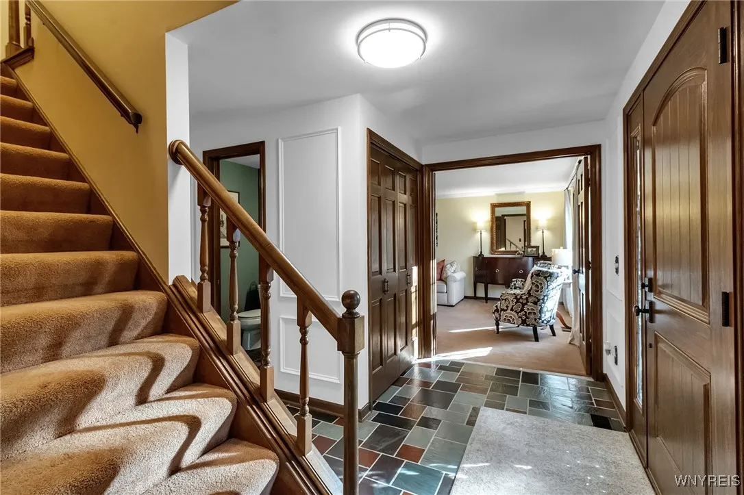 8240 Clarherst Drive, Clarence, New York 14051, Clarence, New York 14051, 4 Bedrooms Bedrooms, 12 Rooms Rooms,2 BathroomsBathrooms,Residential,For Sale,8240 Clarherst Drive, Clarence, New York 14051,0,B1649370