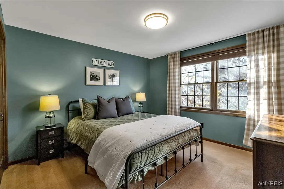 8240 Clarherst Drive, Clarence, New York 14051, Clarence, New York 14051, 4 Bedrooms Bedrooms, 12 Rooms Rooms,2 BathroomsBathrooms,Residential,For Sale,8240 Clarherst Drive, Clarence, New York 14051,0,B1649370