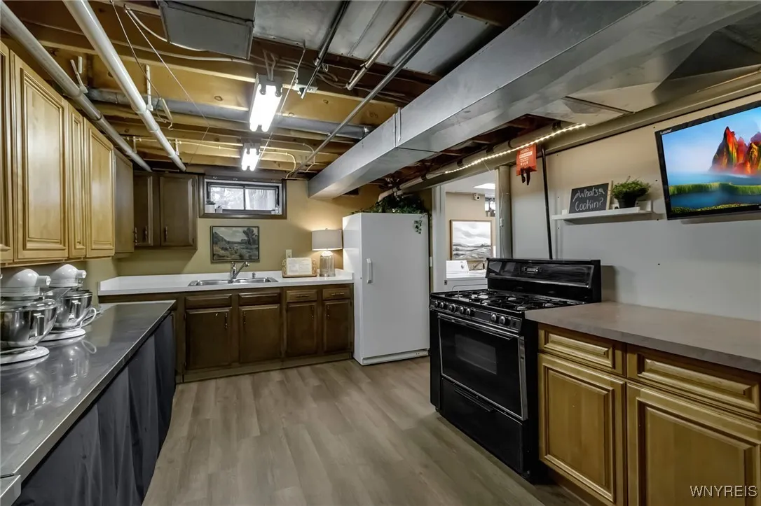 8240 Clarherst Drive, Clarence, New York 14051, Clarence, New York 14051, 4 Bedrooms Bedrooms, 12 Rooms Rooms,2 BathroomsBathrooms,Residential,For Sale,8240 Clarherst Drive, Clarence, New York 14051,0,B1649370