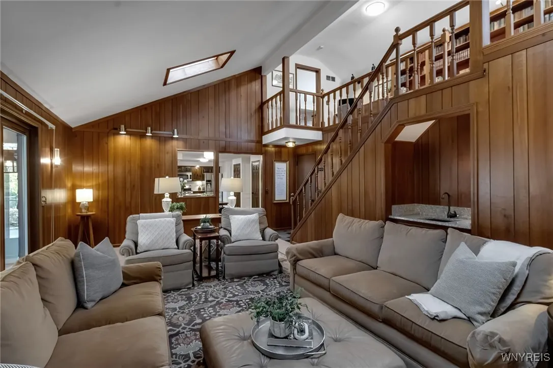 8240 Clarherst Drive, Clarence, New York 14051, Clarence, New York 14051, 4 Bedrooms Bedrooms, 12 Rooms Rooms,2 BathroomsBathrooms,Residential,For Sale,8240 Clarherst Drive, Clarence, New York 14051,0,B1649370