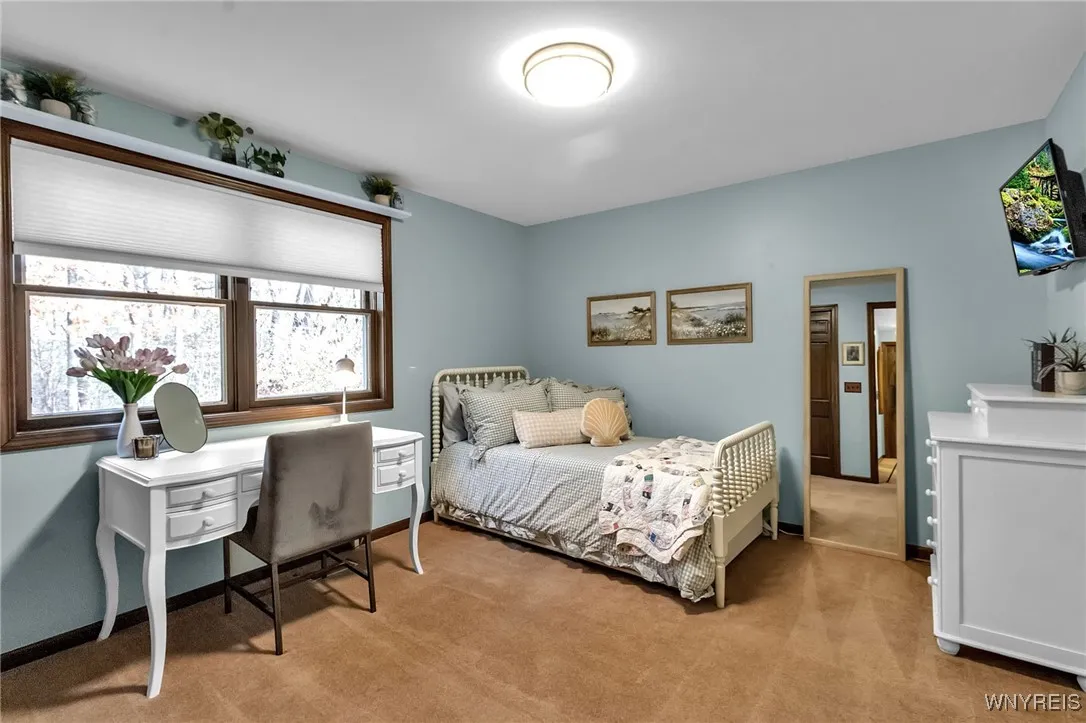 8240 Clarherst Drive, Clarence, New York 14051, Clarence, New York 14051, 4 Bedrooms Bedrooms, 12 Rooms Rooms,2 BathroomsBathrooms,Residential,For Sale,8240 Clarherst Drive, Clarence, New York 14051,0,B1649370