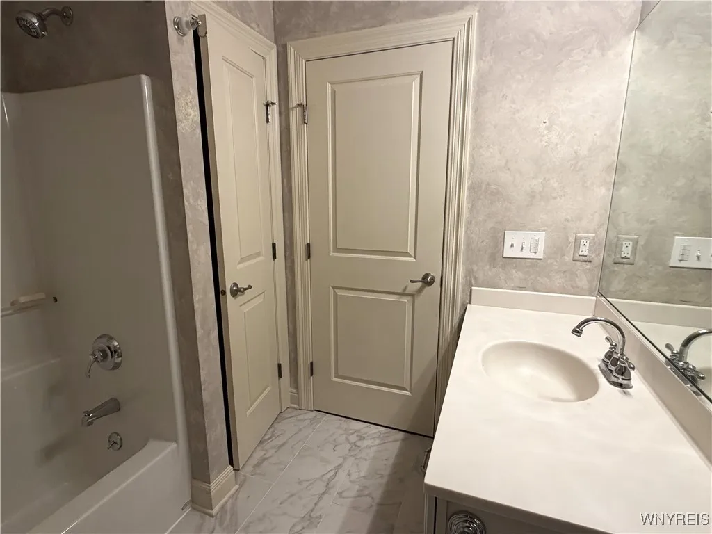 Full bath