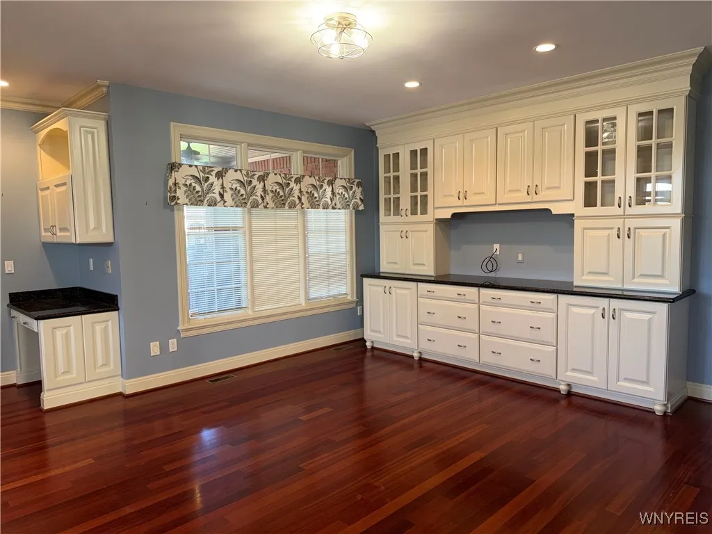 "Other room" open to kitchen area