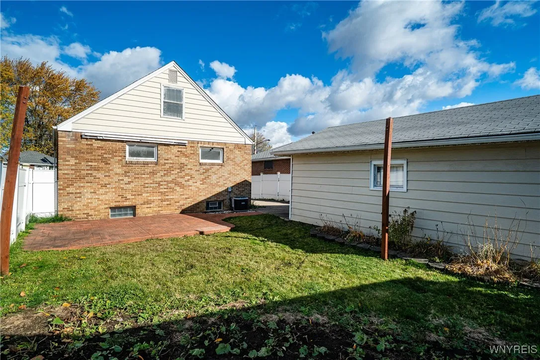 405 Weimar Street, Buffalo, New York 14206, Buffalo, New York 14206, 3 Bedrooms Bedrooms, 5 Rooms Rooms,1 BathroomBathrooms,Residential,For Sale,405 Weimar Street, Buffalo, New York 14206,0,B1650009