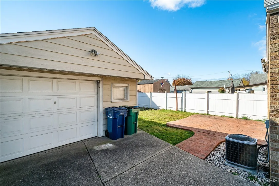 405 Weimar Street, Buffalo, New York 14206, Buffalo, New York 14206, 3 Bedrooms Bedrooms, 5 Rooms Rooms,1 BathroomBathrooms,Residential,For Sale,405 Weimar Street, Buffalo, New York 14206,0,B1650009