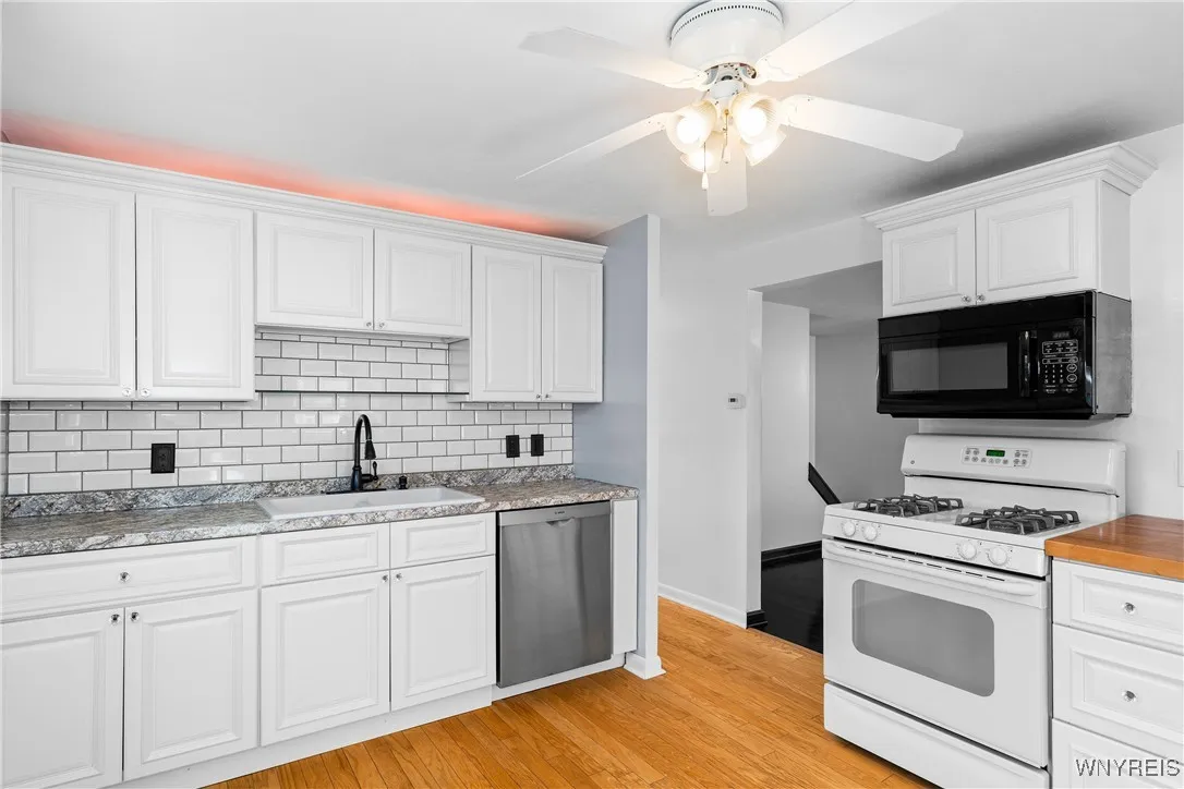 405 Weimar Street, Buffalo, New York 14206, Buffalo, New York 14206, 3 Bedrooms Bedrooms, 5 Rooms Rooms,1 BathroomBathrooms,Residential,For Sale,405 Weimar Street, Buffalo, New York 14206,0,B1650009