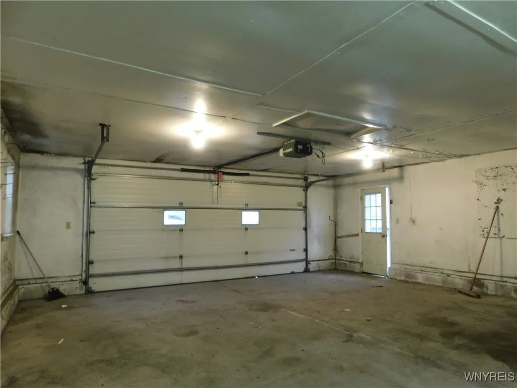 9376 Putnam Road, Batavia, New York 14020, Batavia, New York 14020, 3 Bedrooms Bedrooms, 7 Rooms Rooms,1 BathroomBathrooms,Residential,For Sale,9376 Putnam Road, Batavia, New York 14020,0,B1649964