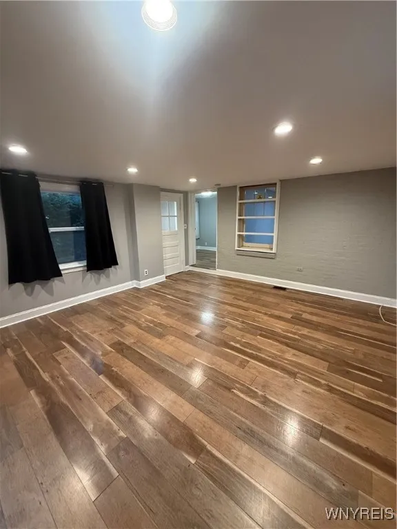 106 East Morris Avenue Lower, Buffalo, New York 14, Buffalo, New York 14214, 2 Bedrooms Bedrooms, 4 Rooms Rooms,1 BathroomBathrooms,Residential Lease,For Rent,106 East Morris Avenue Lower, Buffalo, New York 14,0,B1650035