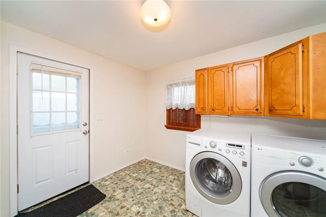 1st floor laundry room