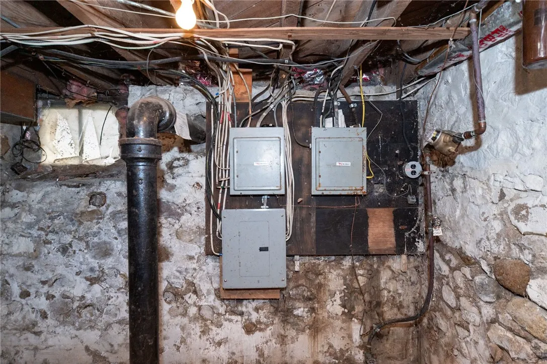 10 Maple Avenue, Oakfield, New York 14125, Oakfield, New York 14125, 5 Bedrooms Bedrooms, ,2 BathroomsBathrooms,Residential,For Sale,10 Maple Avenue, Oakfield, New York 14125,0,R1648274